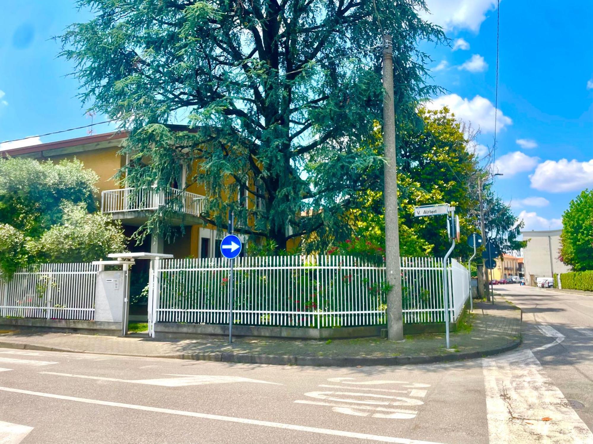 Appartamento Tra Monza E Milano Muggiò Eksteriør billede